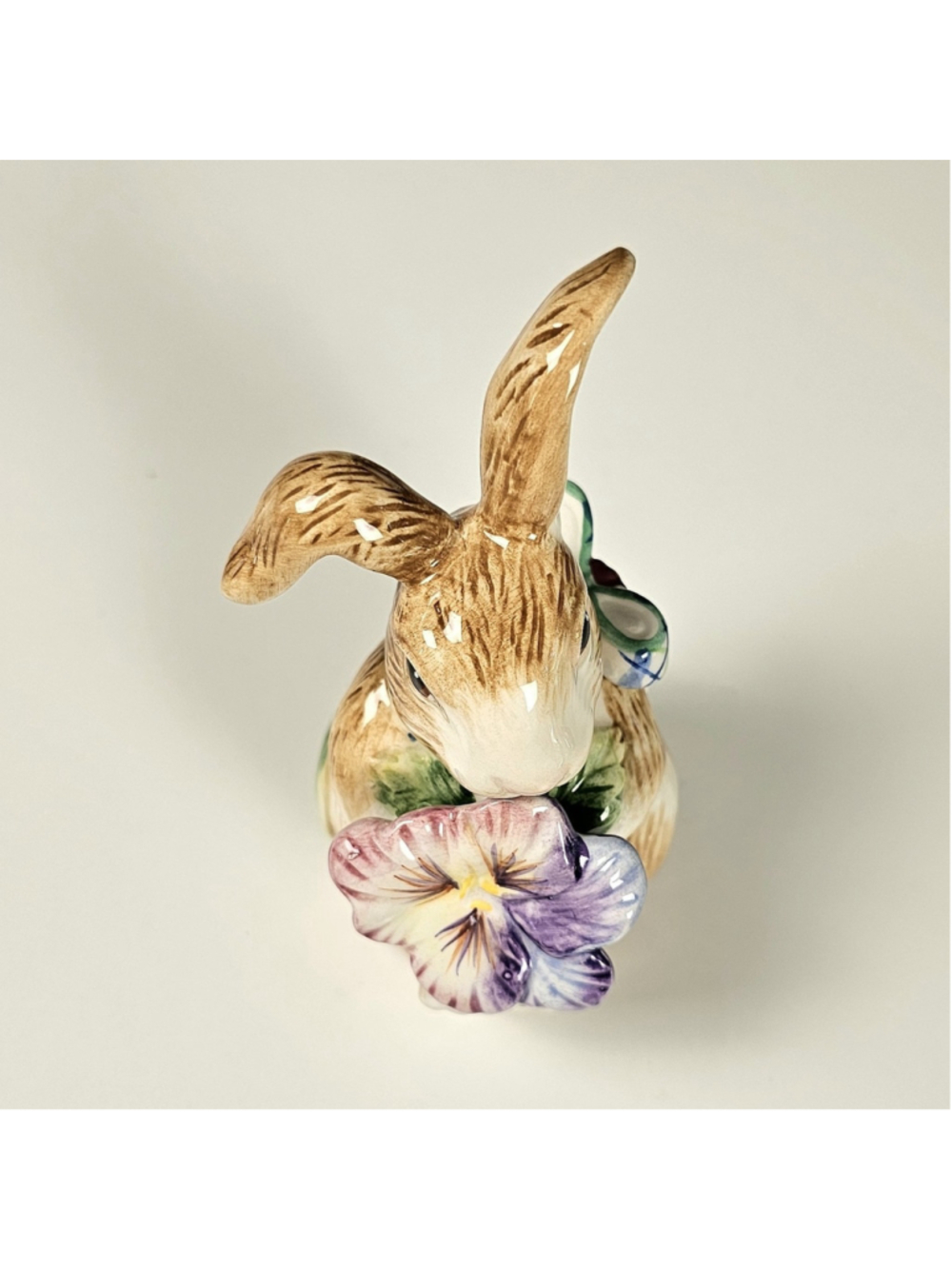 Vintage Fitz and Floyd Halcyon Bunny Figurine Easter Rabbit Pansy Flower - Picture 5 of 6